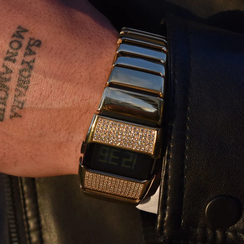 "Retro Futuristic Y2K" X6000