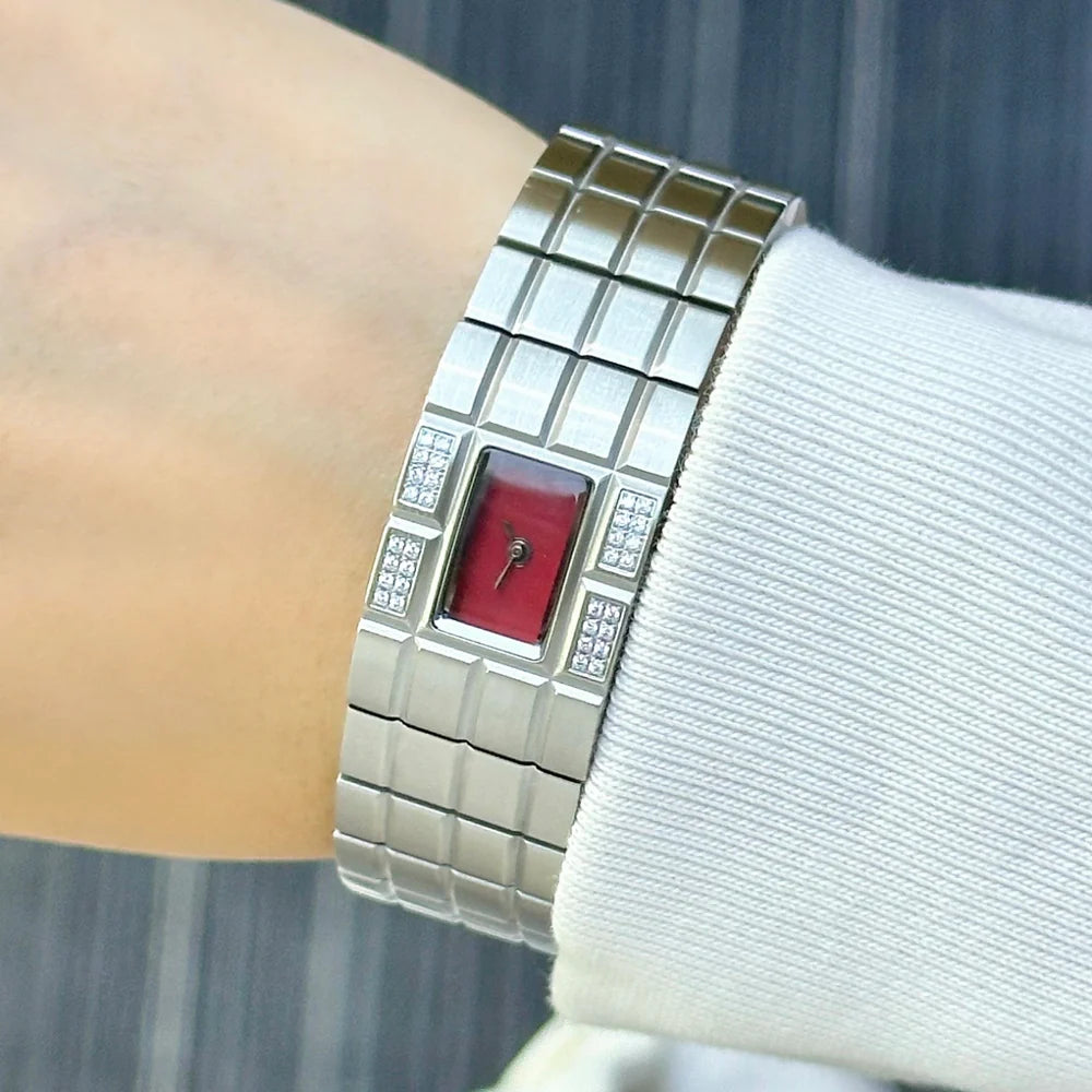 "Luxe Rock" L300